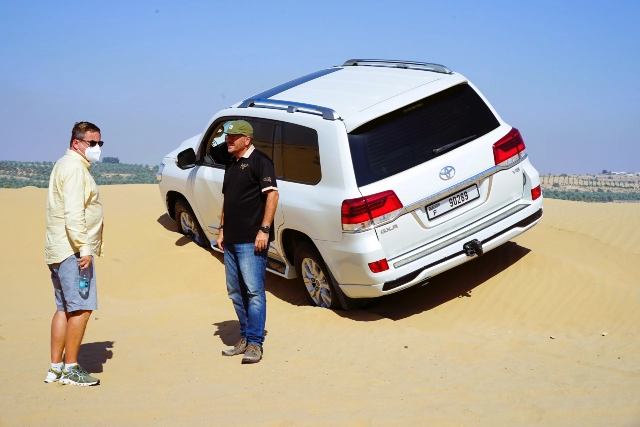 UAE 4x4 Self-Drive Desert Experience with Instructor